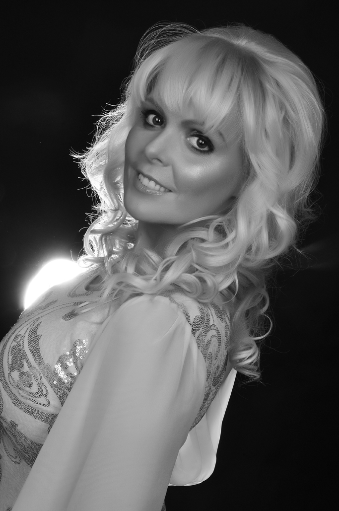Lauren Kyle Scottish Female Vocalist